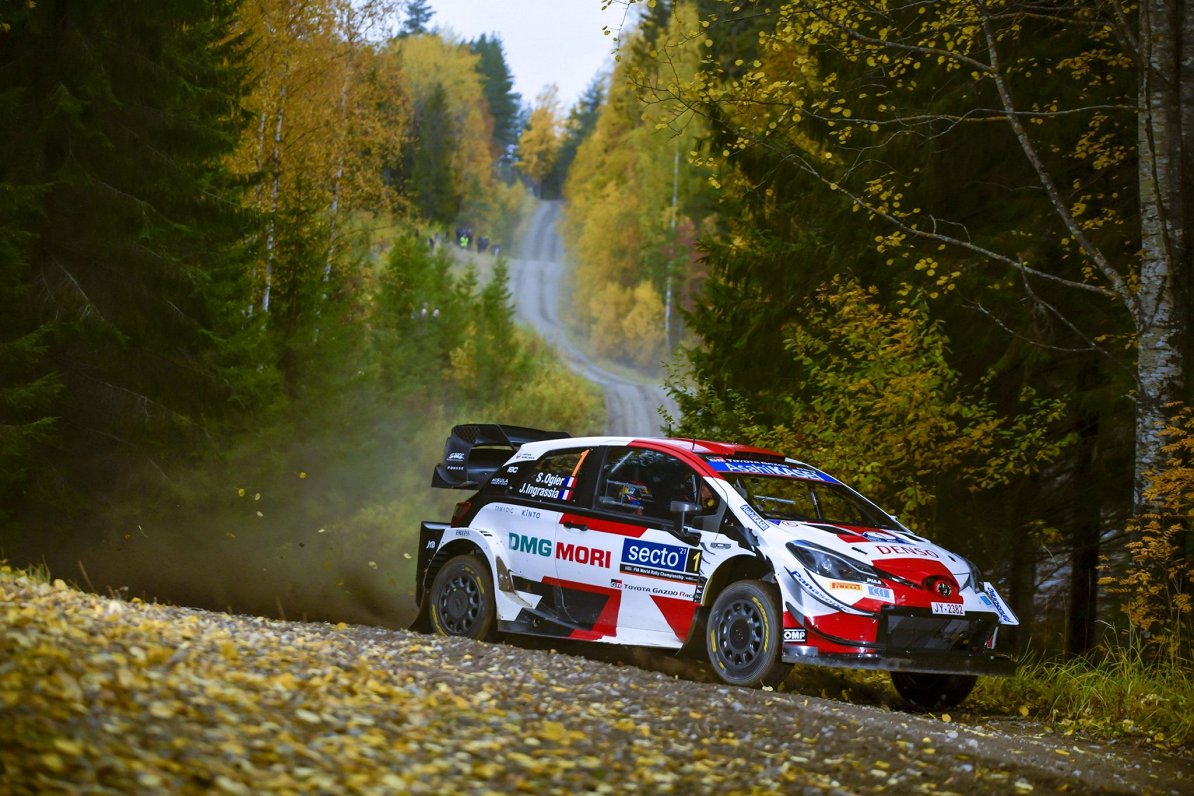 &quot;Toyota Gazoo Racing&quot; komandas auto 2021. gada Somijas WRC posmā.