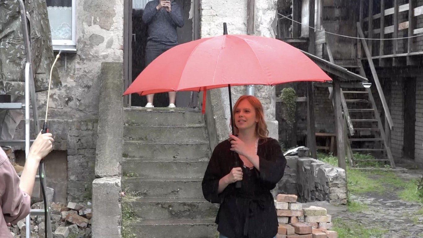 Spēlfilmas &quot;Vietām gaidām stiprs lietus&quot; filmēšana Liepājā