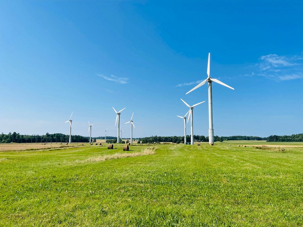 Klimata mērķu sasniegšanai Latvijā un citviet Eiropā jāpaātrina vēja parku attīstība
