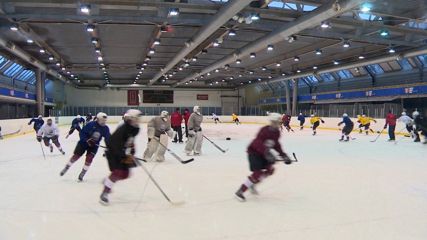 Latvisk landslag uten NHL-spillere eller hockeyforbund uten statsfinanser.  Hvor realistisk er scenariet?  / Filmmanus