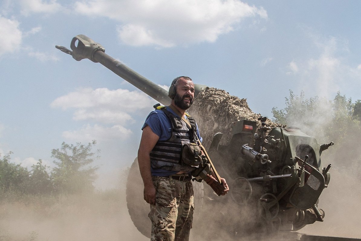 Ukrainas spēki Mikolajivas apgabalā apšauda Krievijas iebrucēju pozīcijas