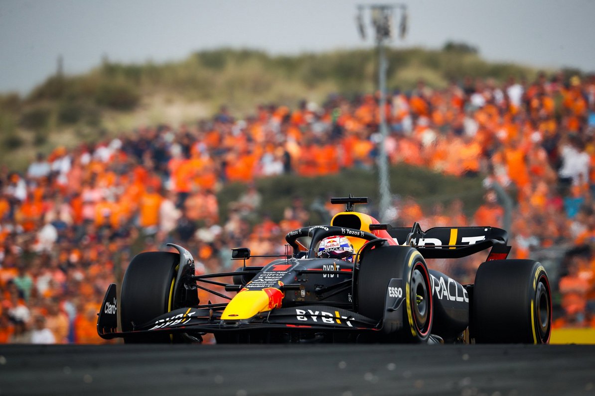 &quot;Red Bull&quot; pilota Maksa Verstapena spēkrats F-1 Nīderlandes &quot;Grand Prix&quot;