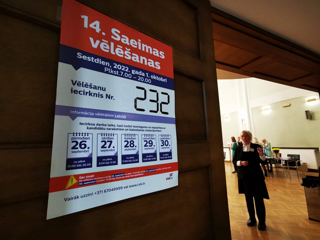14. Saeimas vēlēšanu iecirkņu atvēršana Liepājā