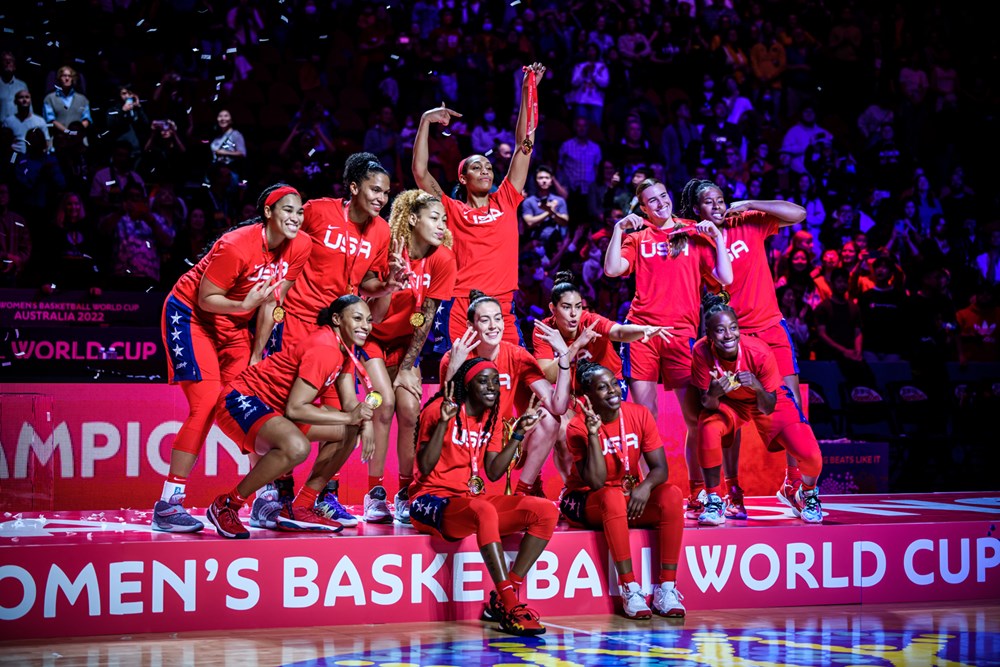 Pasaules kausu ieguvusī ASV sieviešu basketbola izlase