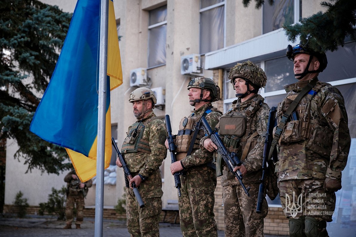 Ukrainas karoga pacelšana atbrīvotajā Limanas pilsētā