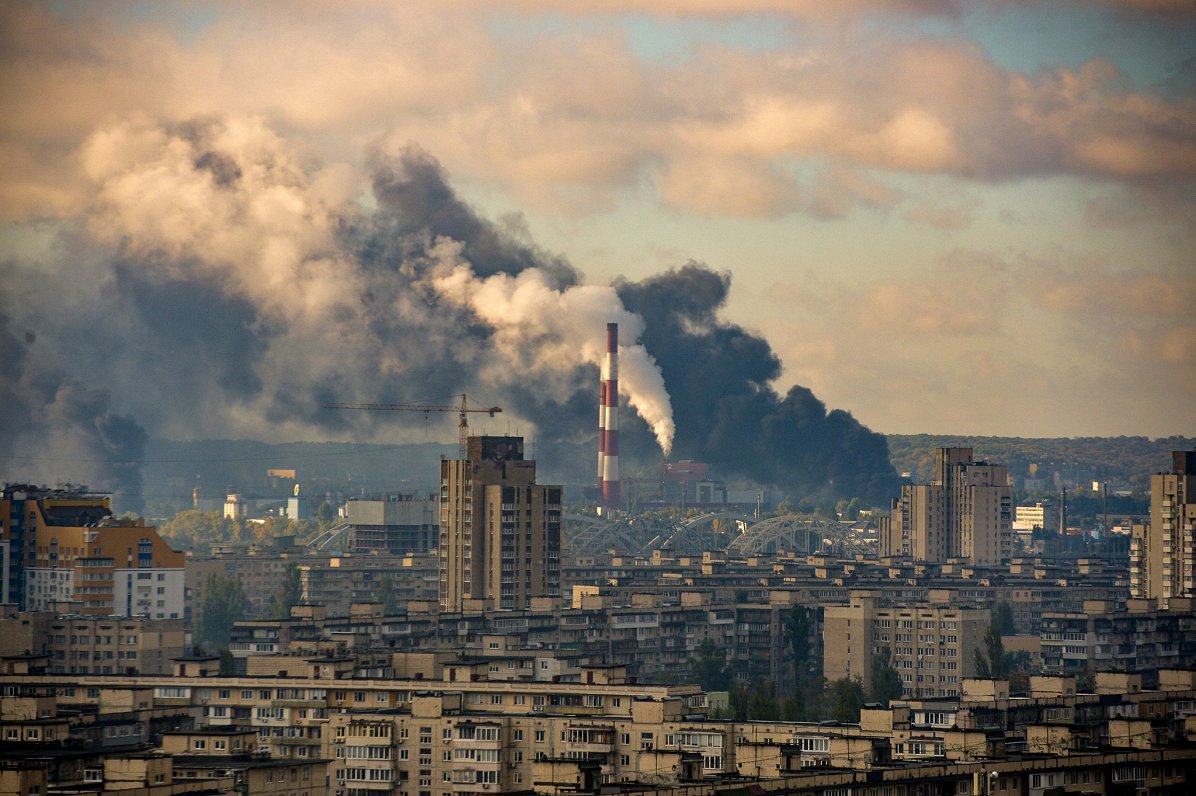 После «прилета». Украина, Киев, 10.10.2022.