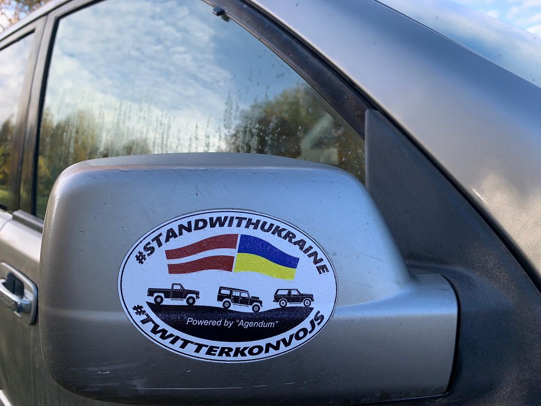 Pirmās astoņas konfiscētās Latvijas automašīnas nosūtītas uz Ukrainu / Raksts