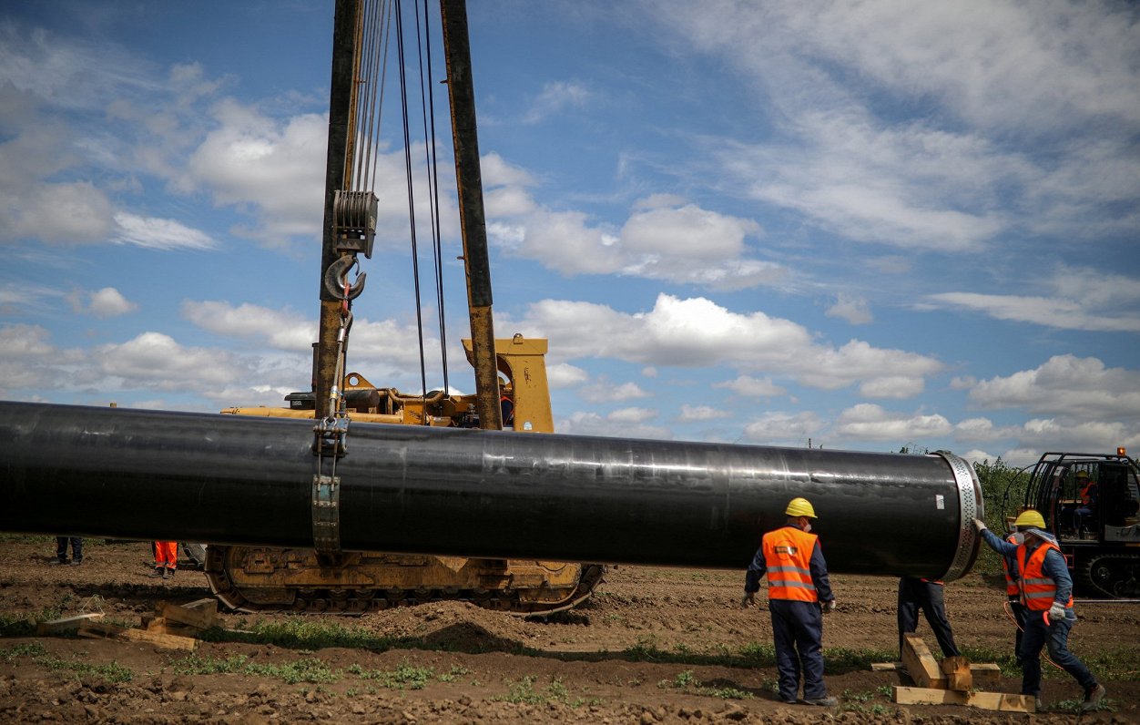 Serbija būvēs jaunu cauruļvadu, lai varētu saņemt Krievijas naftu
