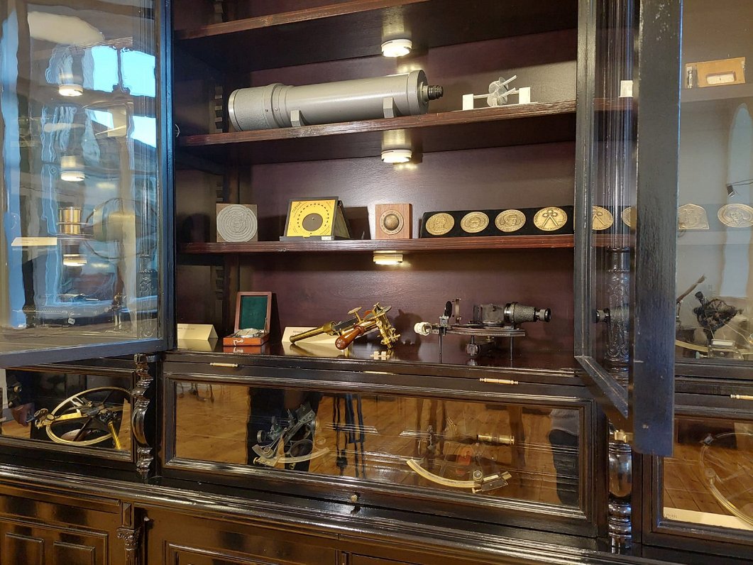 LU muzeja ekspozīcija par Latvijas astronomu darbu 20. gadsimtā
