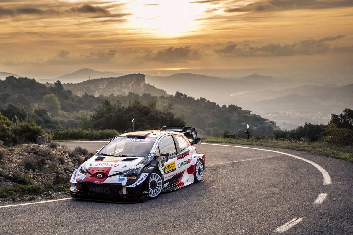 Elfina Evansa ekipāža 2021. gada Spānijas WRC posmā