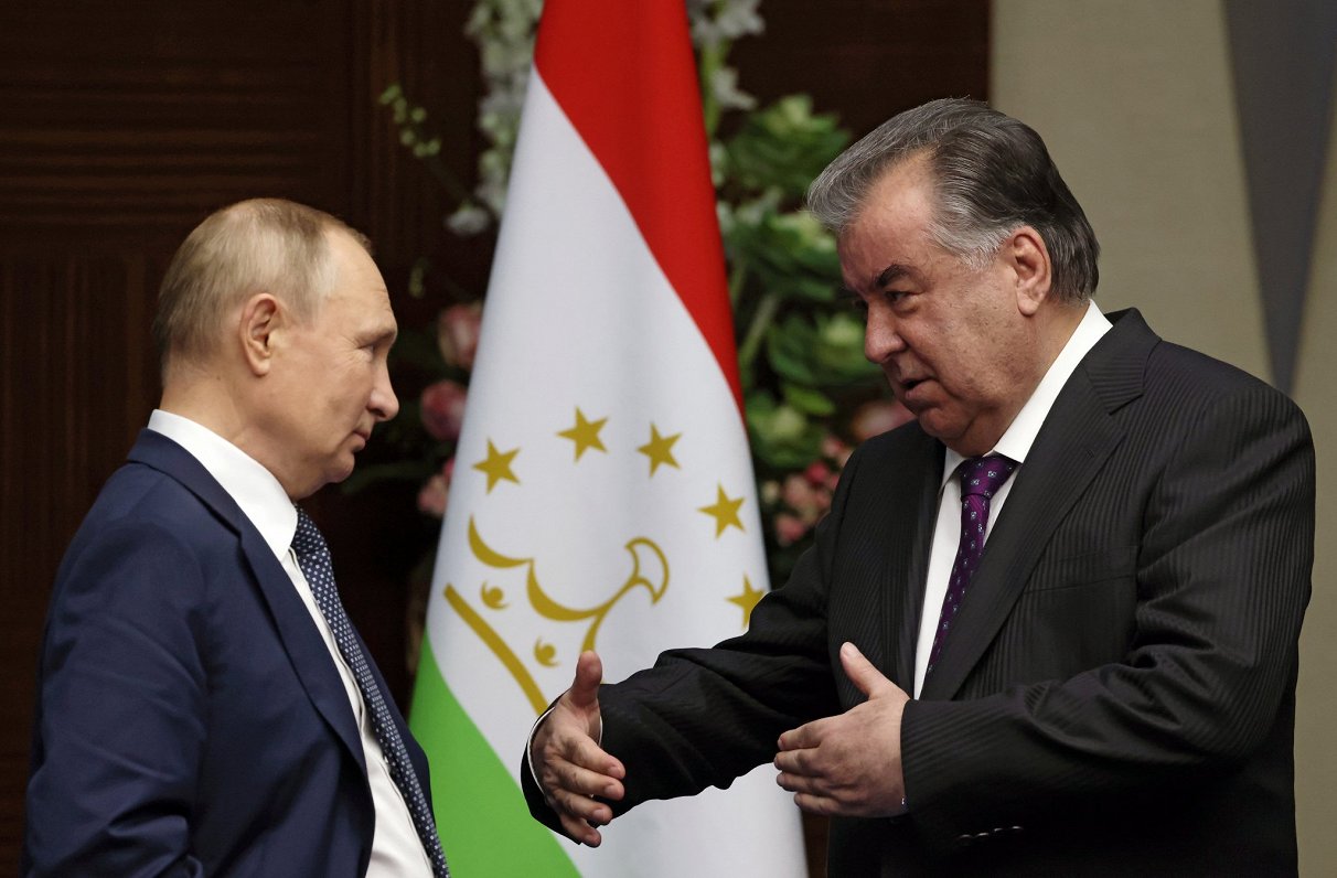 Krievijas prezidents Vladimirs Putins un Tadžikistānas līderis Emomali Rahmons