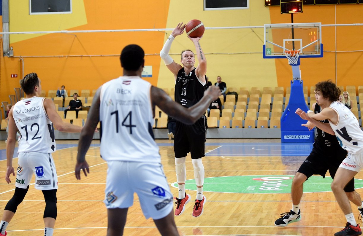 Latvijas - Igaunijas Basketbola līgas spēle vīriešiem