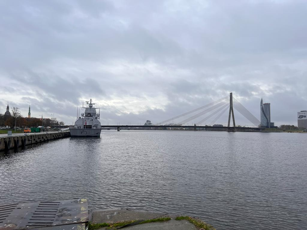 Корабль НАТО в Рижском порту. Иллюстративное фото.
