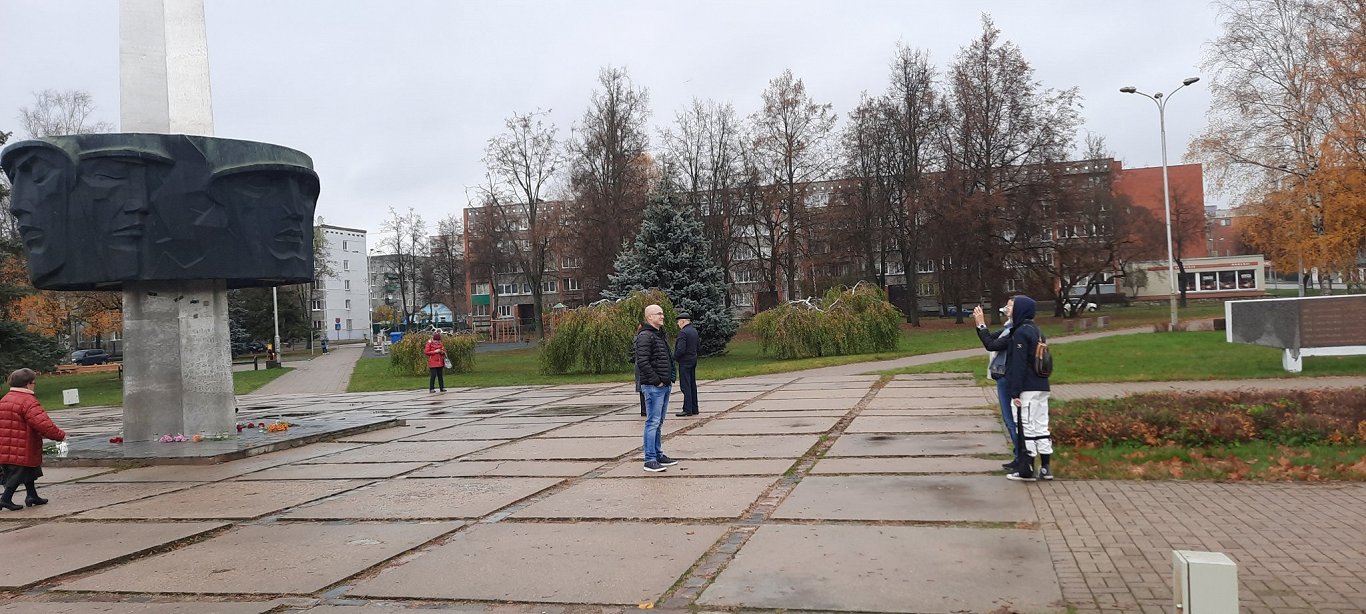 Padomju armijas piemineklis Daugavpilī. 2022. gada 28. oktobris.