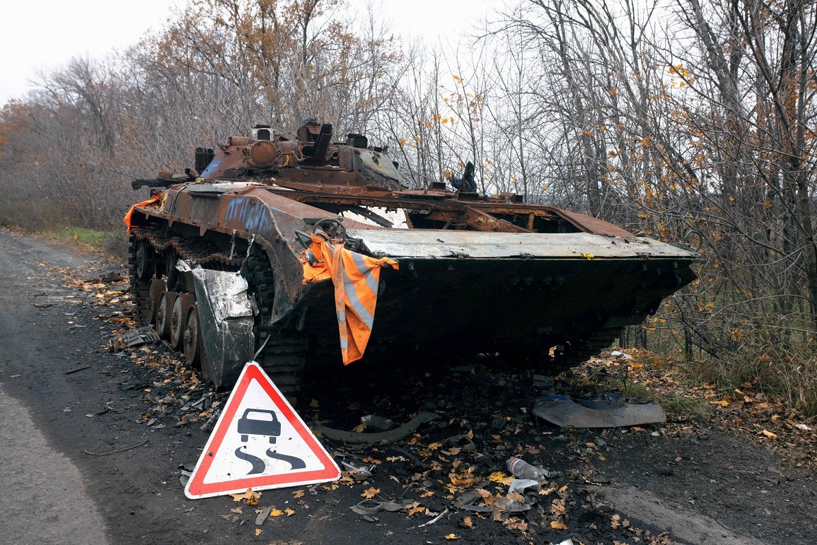 Ukrainas frontē saspīlētākā situācija saglabājas valsts austrumos