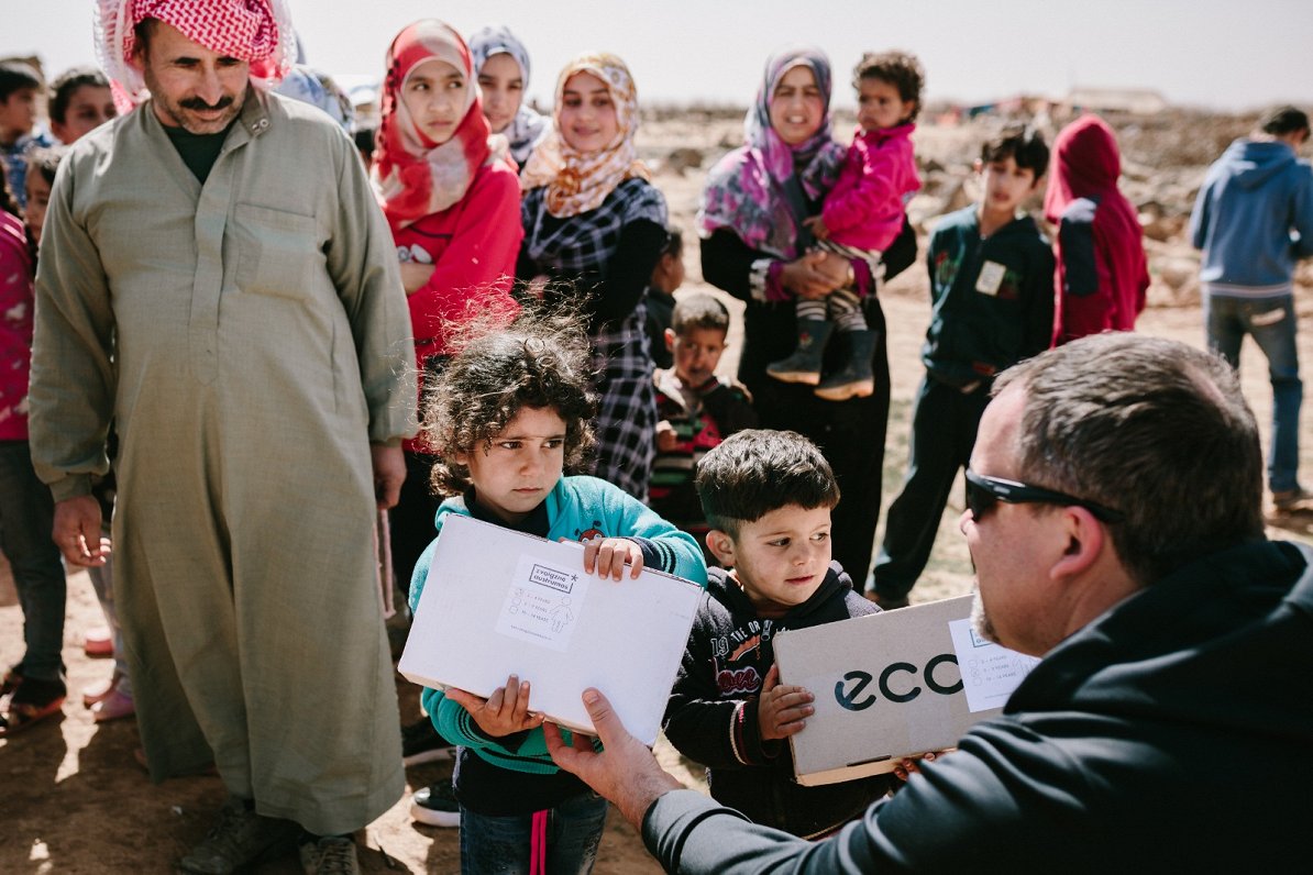Pie bēgļu bērniem uz Sīrjas / Jordānijas robežas