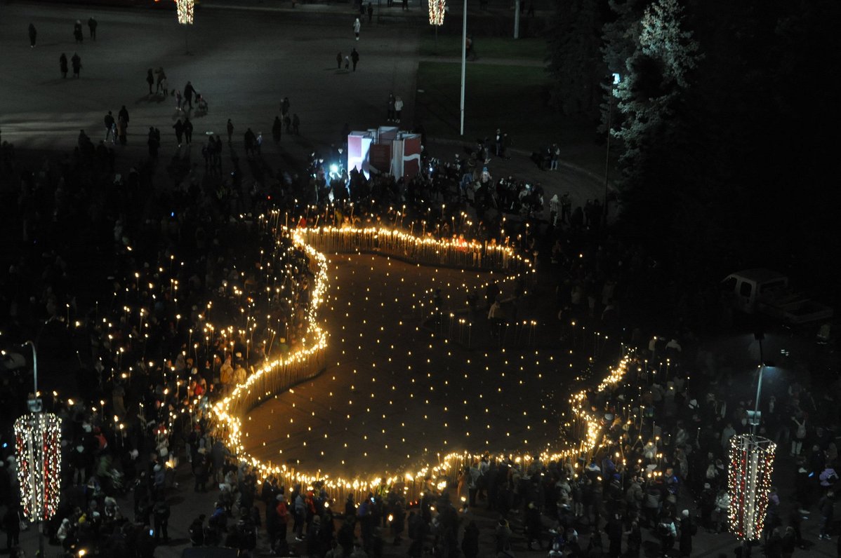 FOTO un VIDEO: Latvijā svin Lāčplēša dienu