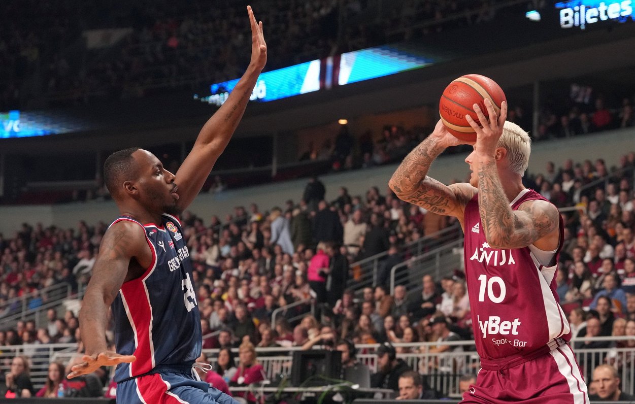 Latvijas un Lielbritānijas basketbola izlašu spēle Pasaules kausa kvalifikācijā