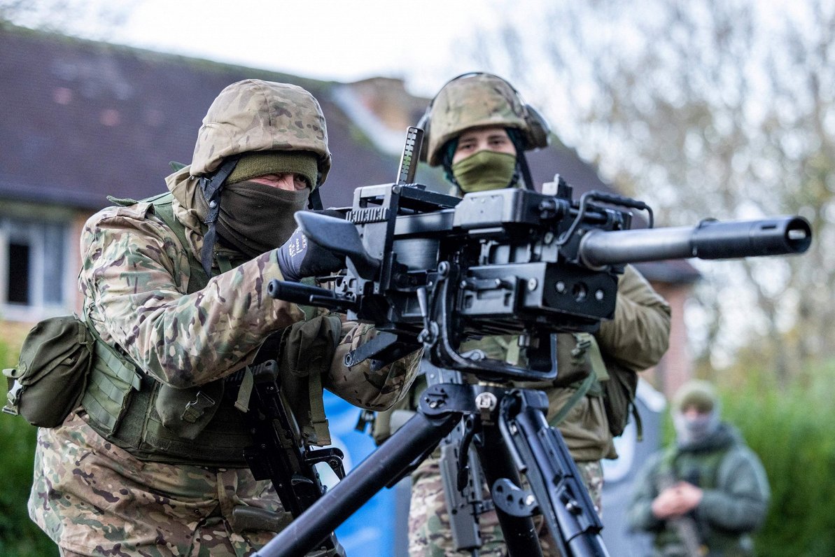 Ukrainas karavīri piedalās mācībās Lielbritānijā