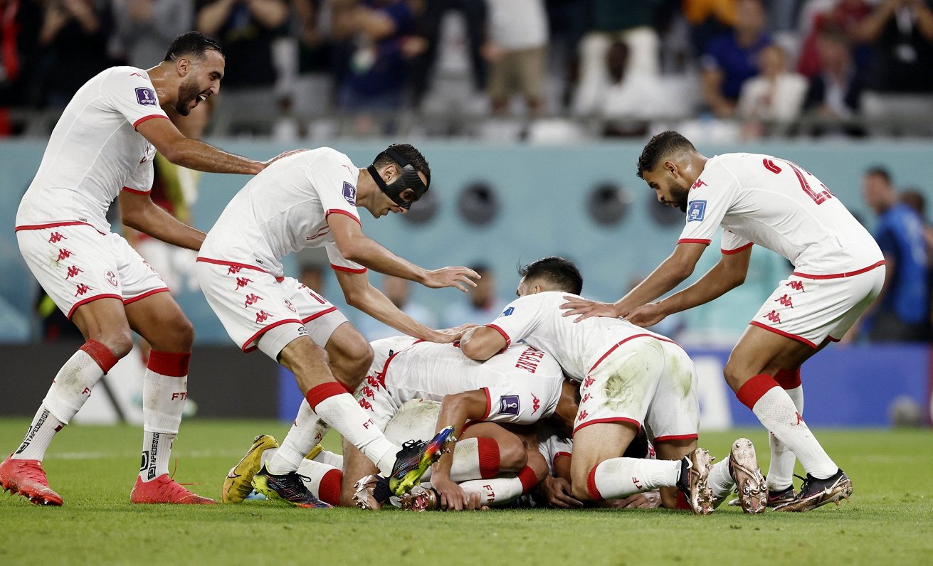 Tunisijas futbolisti Pasaules kausā atvadās ar uzvaru pār Franciju. Svarīgākie notikumi