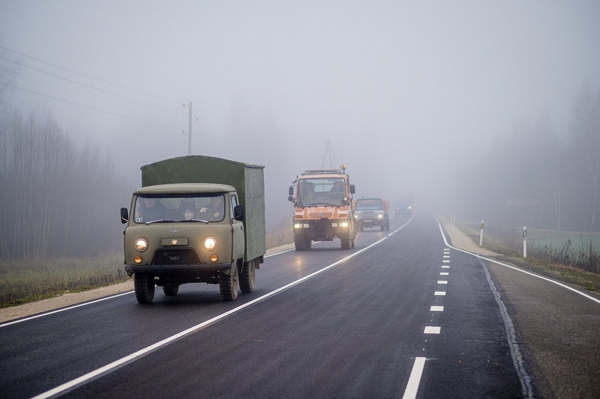 Ilustratīvs attēls: satiksme uz Latvijas autoceļiem