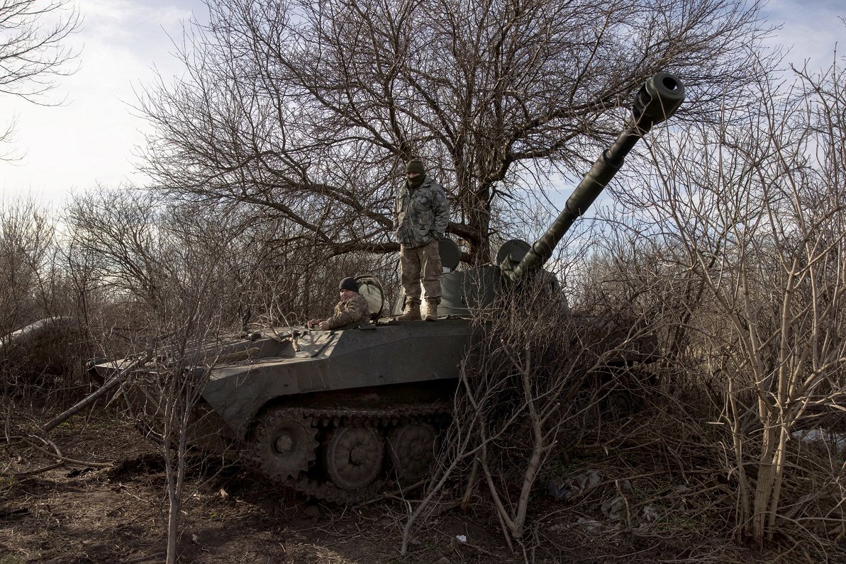 Ukrainas karavīri netālu no Bahmutas, 2022. gada 2. decembrī