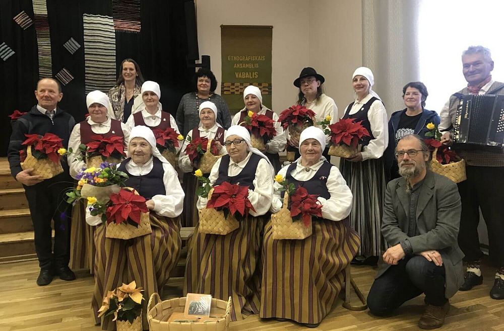 Etnogrāfiskā ansambļa «Vabaļis» jaunais albums veltīts senajām kāzu dziesmām Latgalē