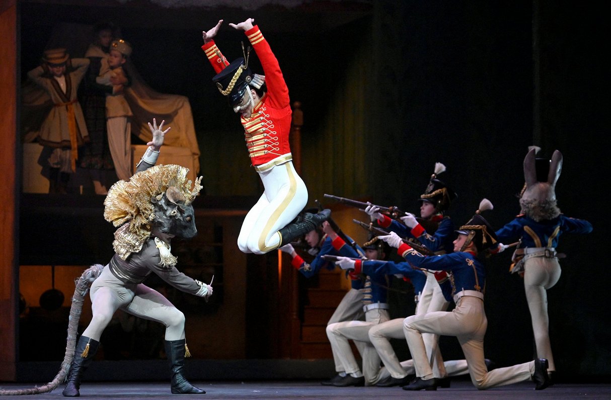 Čaikovska baleta &quot;Riekstkodis&quot; iestudējums Londonas Karaliskajā operā, 2022. gada decembri...