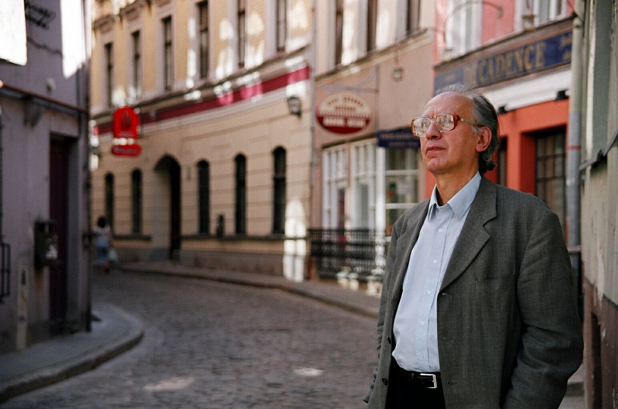 Valentīns Silvestrovs 2005. gadā, viesojoties Rīgā