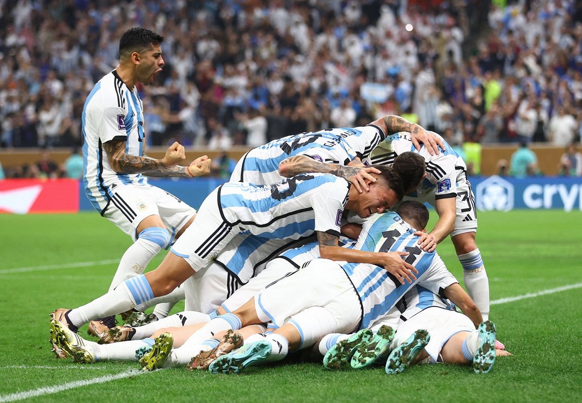 Аргентина празднует победу на ЧМ-2022 по футболу