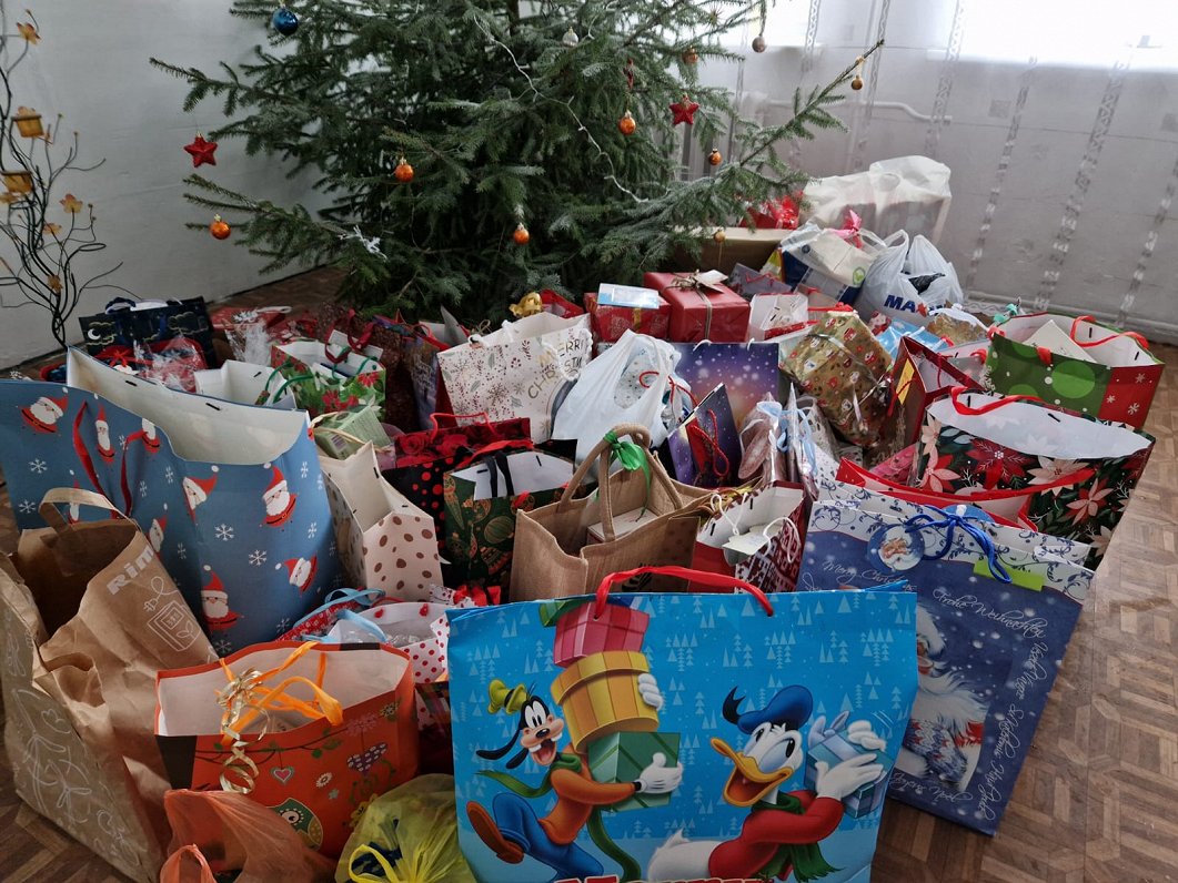 Ziemassvētku dāvināšanas prieks – vai krīzes važās?