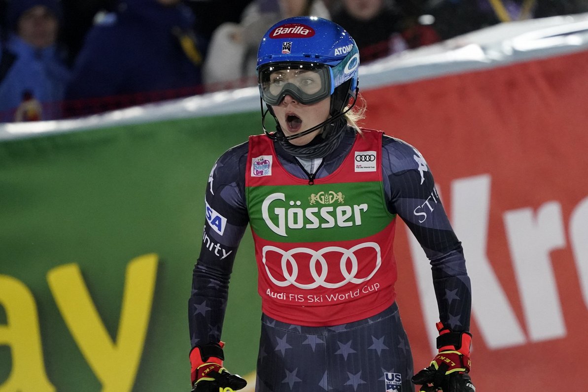Mikaela Šifrina pēc uzvaras slalomā Pasaules kausa posmā