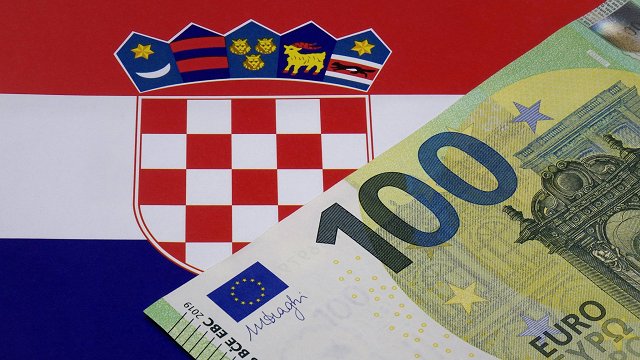 «Eiro ieviešana Horvātijā noteikti ir strīdīga» – saruna ar horvātu starptautisko attiecību pētnieku