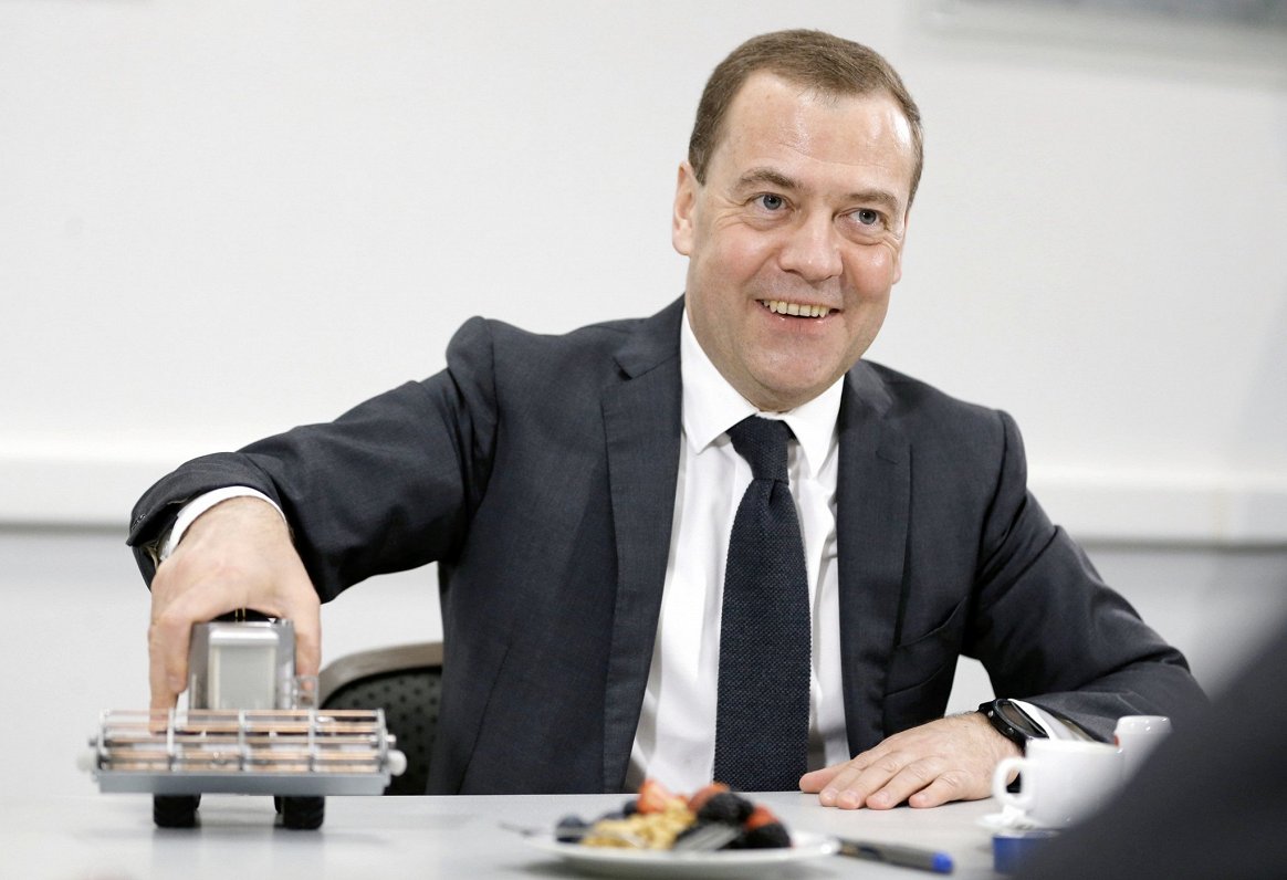 Toreizējais Krievijas premjers Dmitrijs Medvedevs apmeklē &quot;CLAAS&quot; kombainu rūpnīcu Krievij...