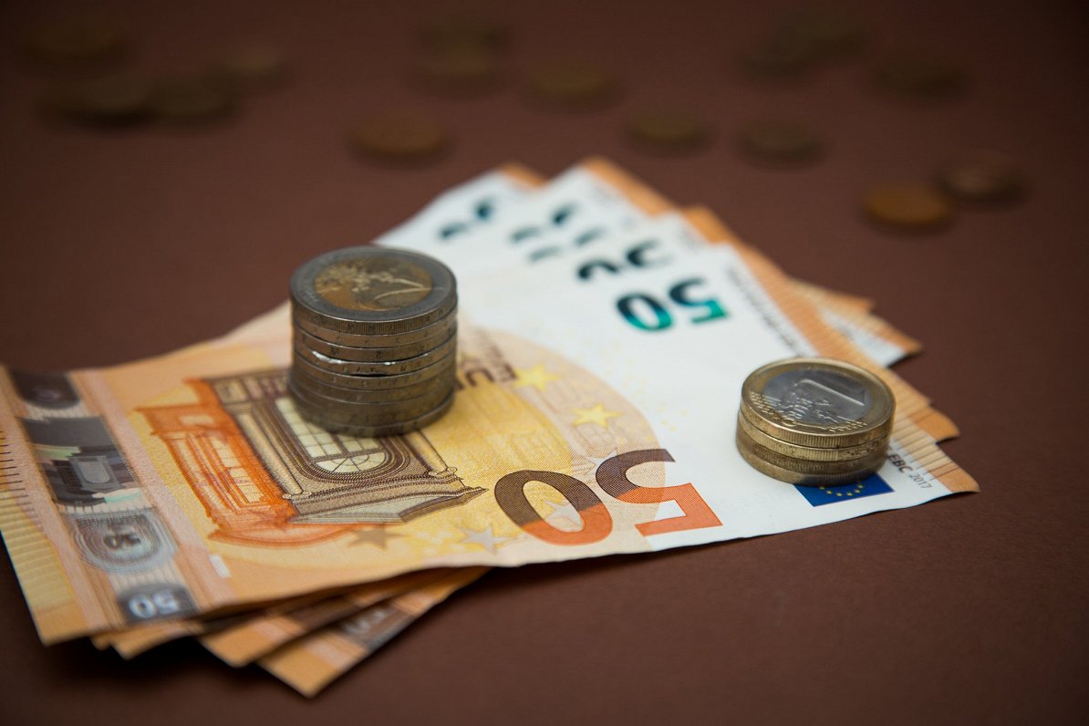 Eiropas Savienībā būs obligāti ātrie jeb 10 sekunžu bankas maksājumi
