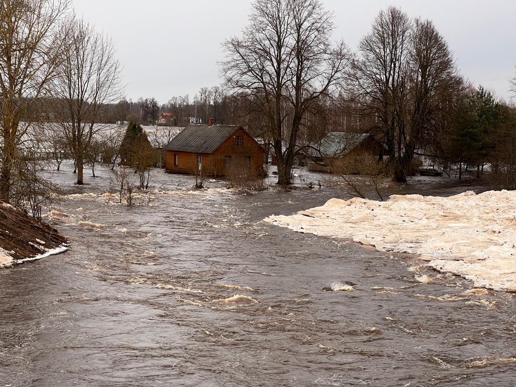 Daugavā pie Jēkabpils ūdens līmenis kopumā samazinājies par diviem metriem