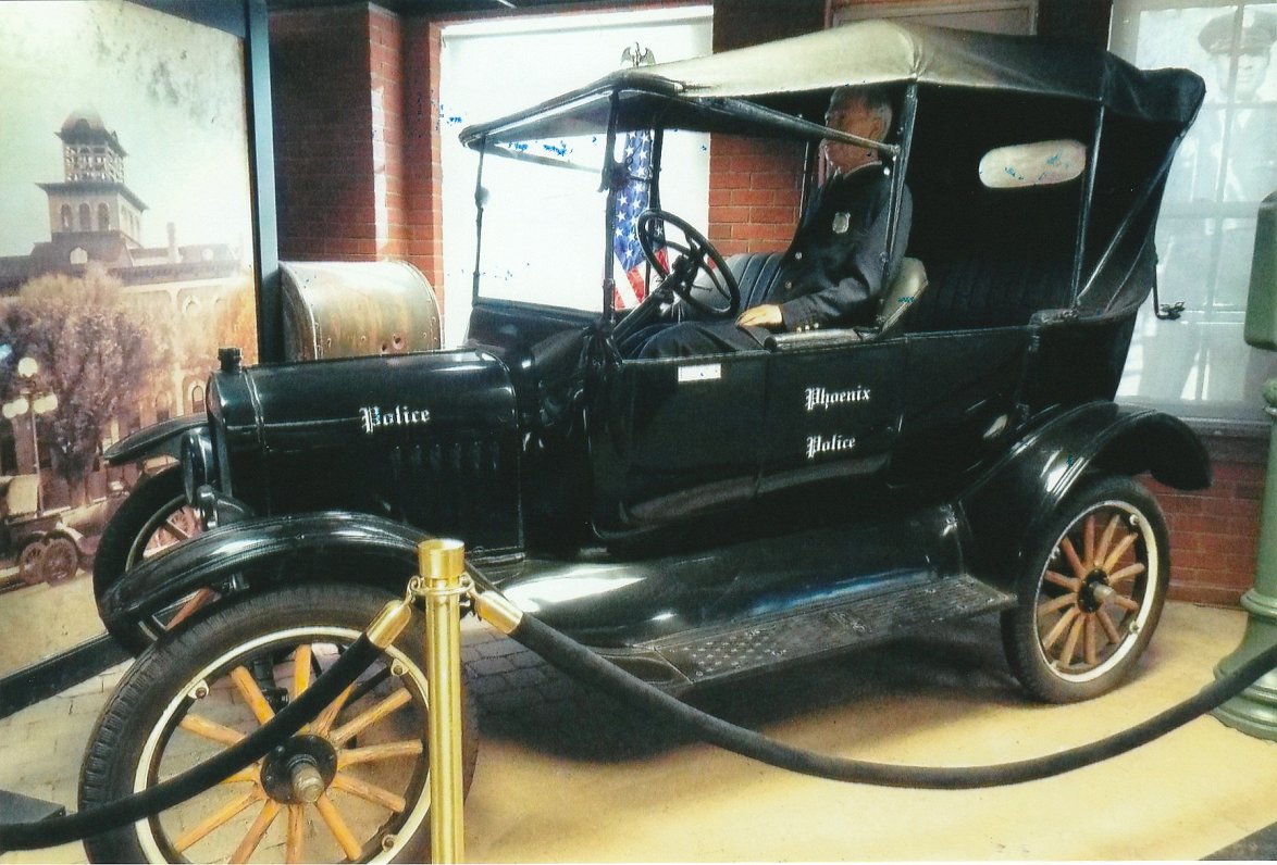 &quot;Ford Model T Police Cruiser&quot; (1919)