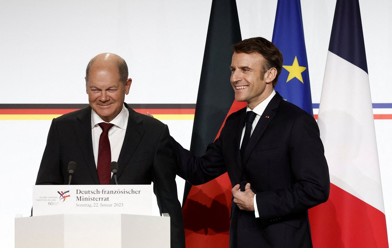 Vācijas kanclers Olafs Šolcs un Francijas prezidents Emanuels Makrons