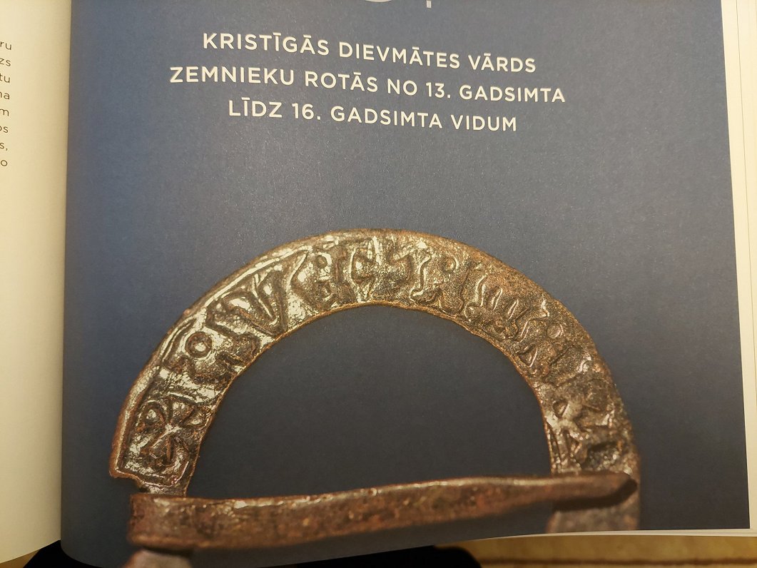 Baibas Vaskas grāmata «Senās rotas un ornaments Latvijā»