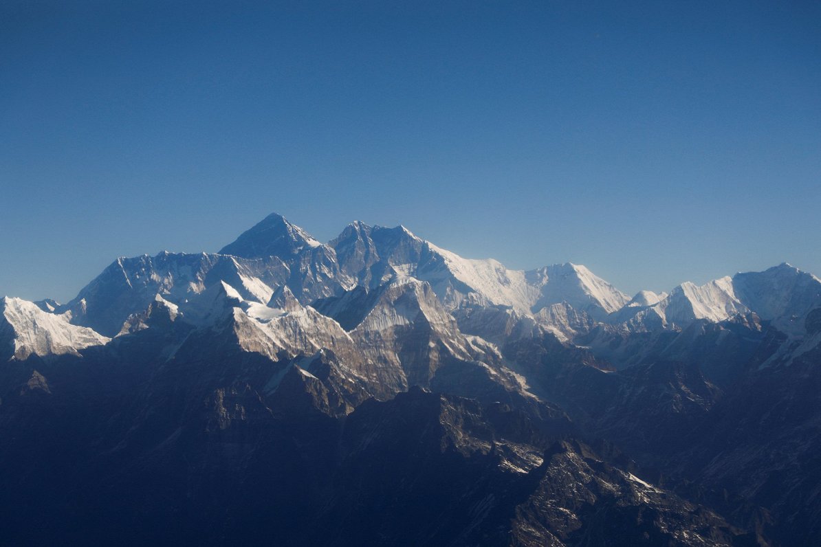Pasaules augstākā virsotne - Everests