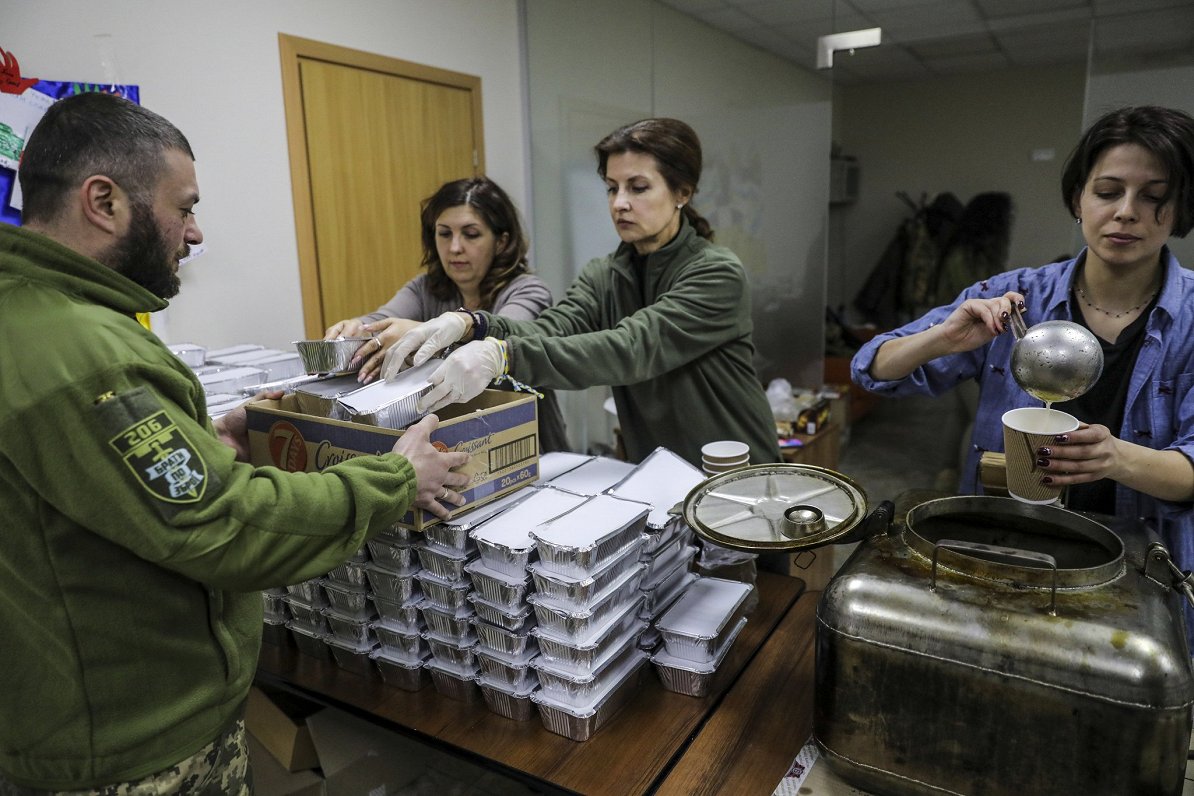 Pārtikas gatavošana Ukrainas karavīriem