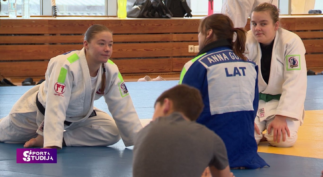 Unge latviske judokaer oppnår suksess, styrker den feminine siden av kampsport / Artikkel