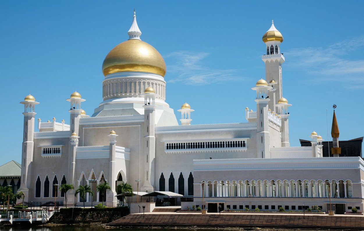 Mošeja Brunejas galvaspilsētā Bandarseribegavanā.