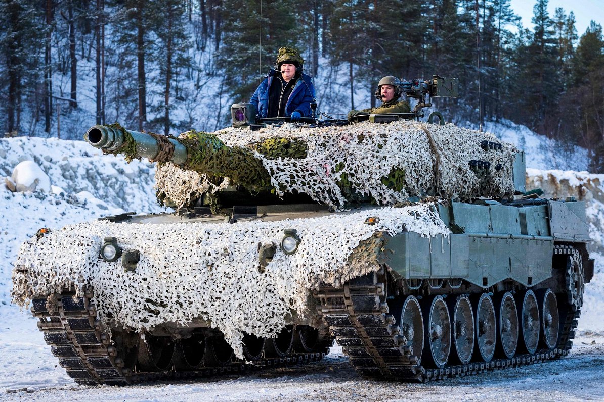 Vācu tanks &quot;Leopard 2&quot; militārajās mācībās Norvēģijā. 2018. gada nogale.