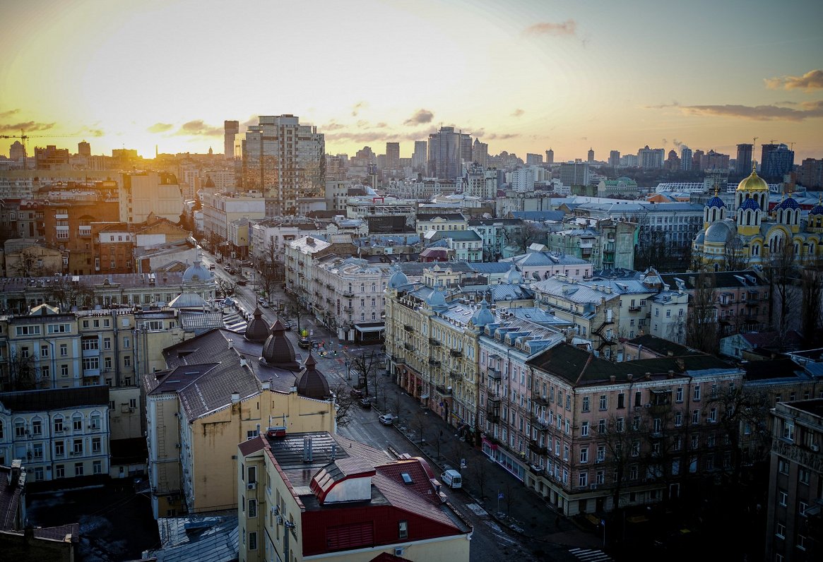 Рассвет над столицей Украины. 21.02.2023
