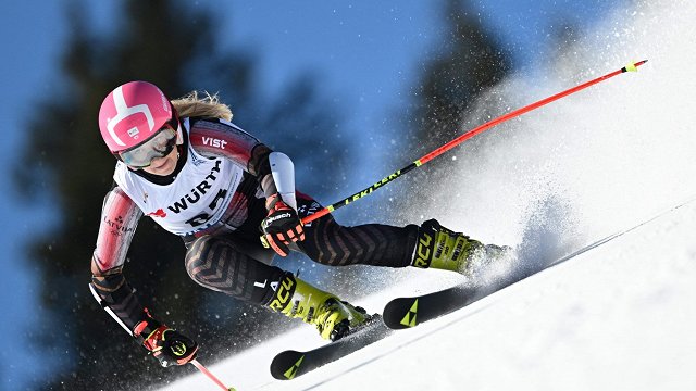 Latvijas kalnu slēpotājas pasaules čempionātā milzu slalomā nekvalificējas otrajam braucienam