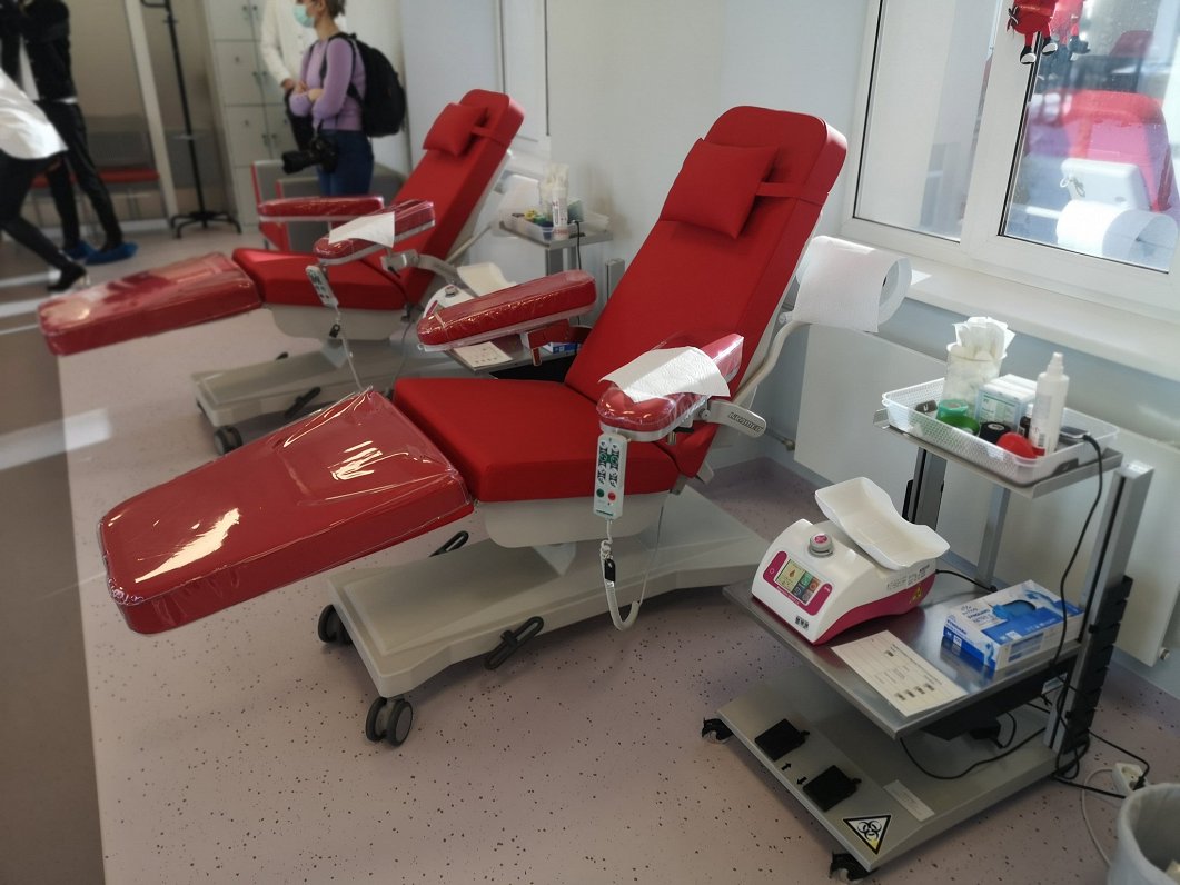 Valsts asinsdonoru centra jaunās donoru zāles atklāšana