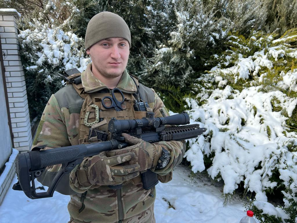 Ukrainas armijas karavīrs ar segvārdu &quot;Akadēmiķis&quot;