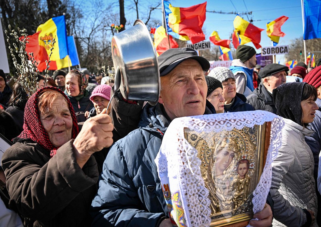 Protesta akcijas dalībnieki Kišiņevā vēršas pret Moldovas valdību