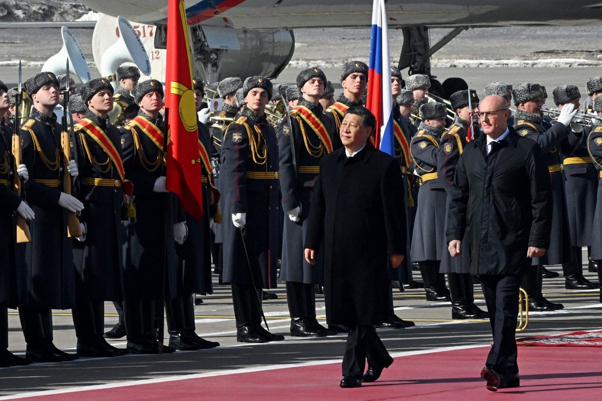 Ķīnas prezidents Sji ieradies vizītē Maskavā